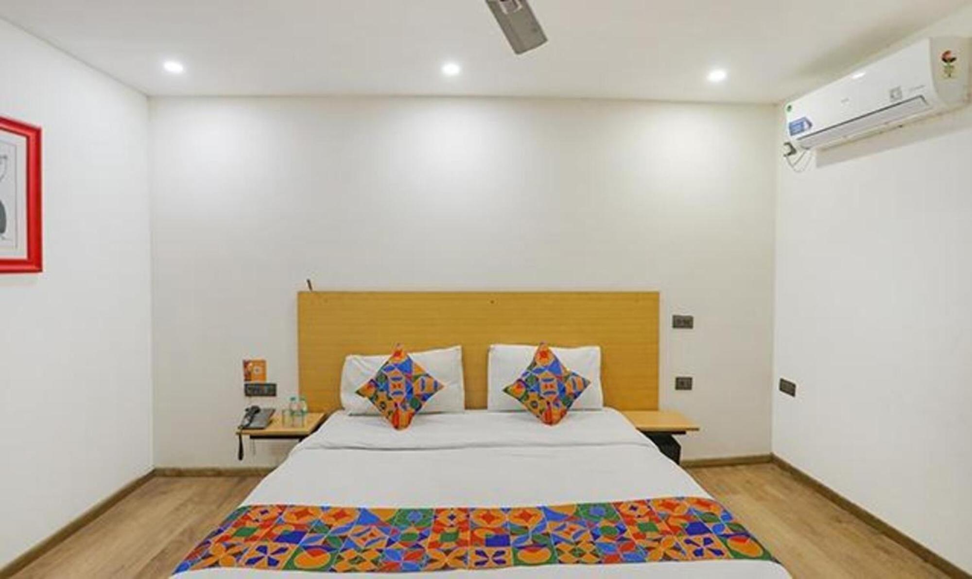 Fabhotel F9 Sector 58 Noida Eksteriør billede