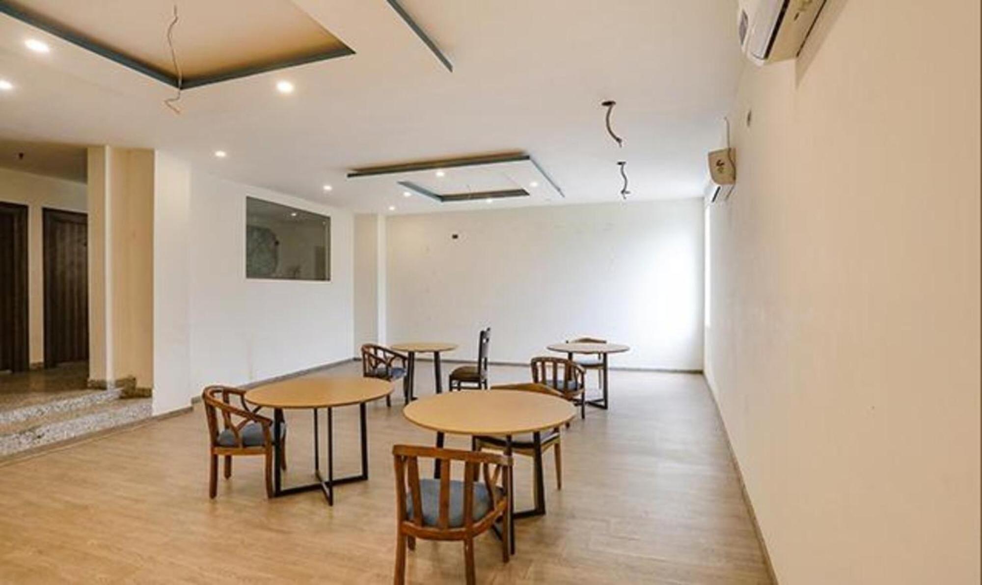 Fabhotel F9 Sector 58 Noida Eksteriør billede