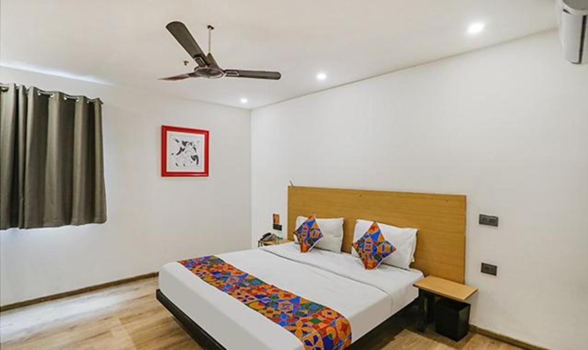 Fabhotel F9 Sector 58 Noida Eksteriør billede