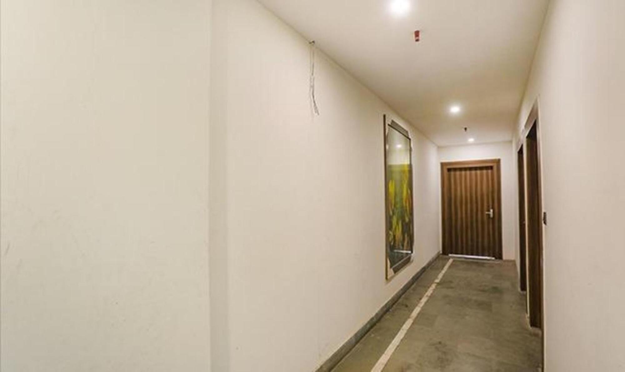 Fabhotel F9 Sector 58 Noida Eksteriør billede