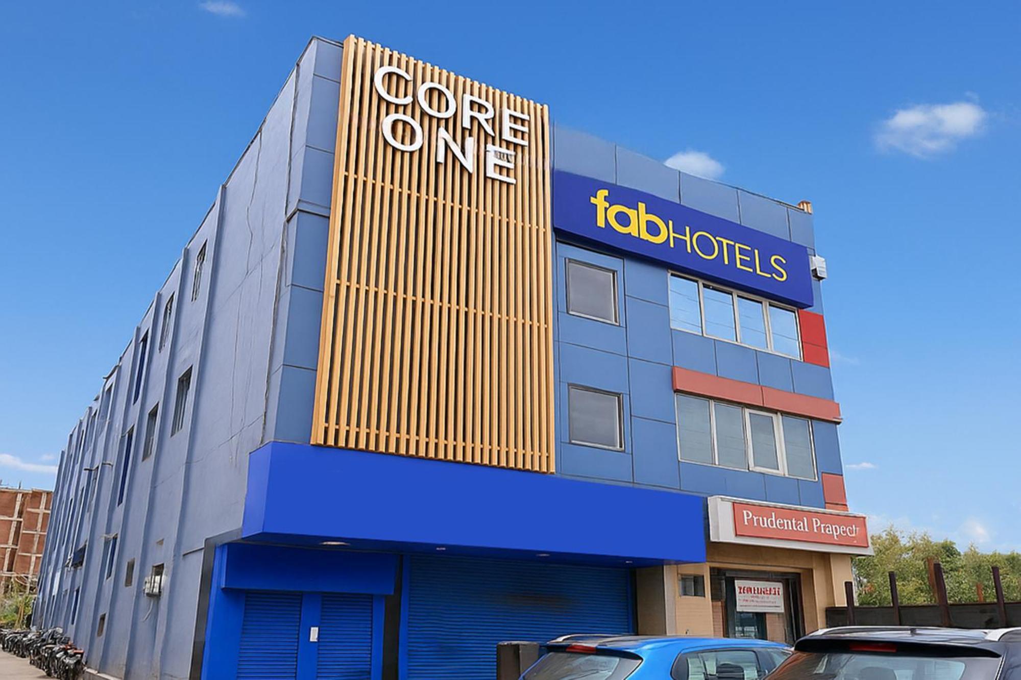 Fabhotel F9 Sector 58 Noida Eksteriør billede